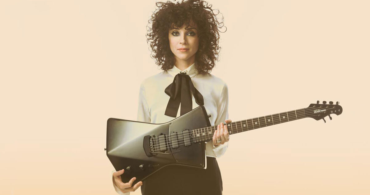 Музыкант м. St Vincent певица. St. Vincent. Sterling St. Vincent Guitar.